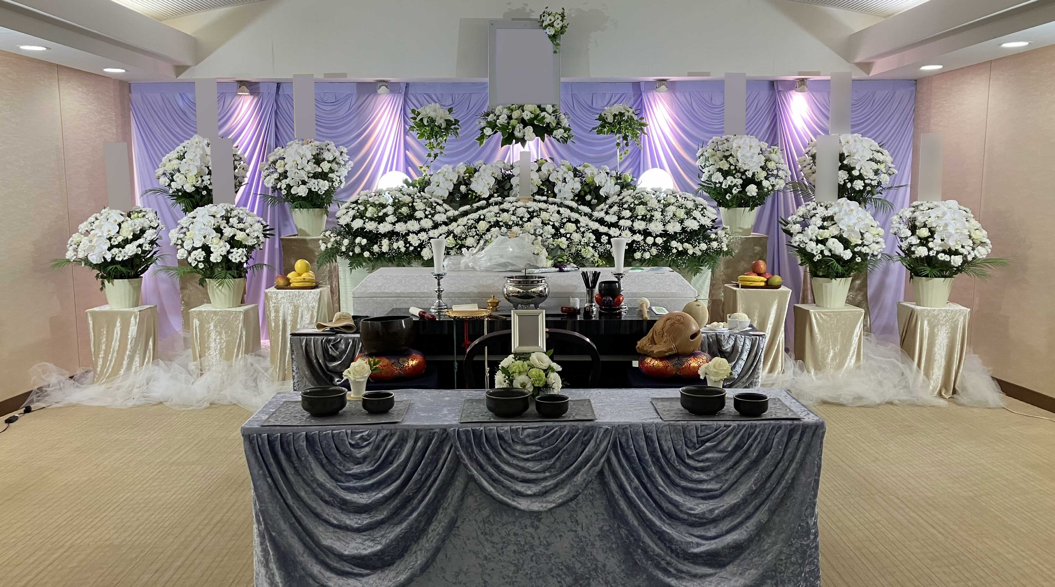 葬儀祭壇写真イメージ。